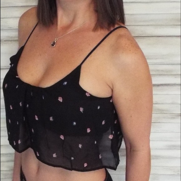 💚LAST 1 Floral Chiffon Ruffle Crop W/Bra Top 0317 - Picture 4 of 5